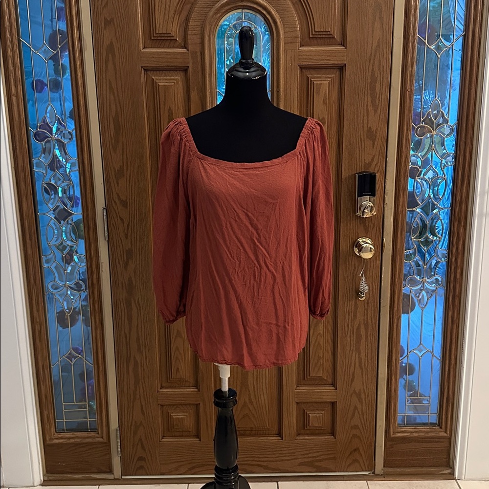 037 Ava & Viv Square Neckline Blouse
